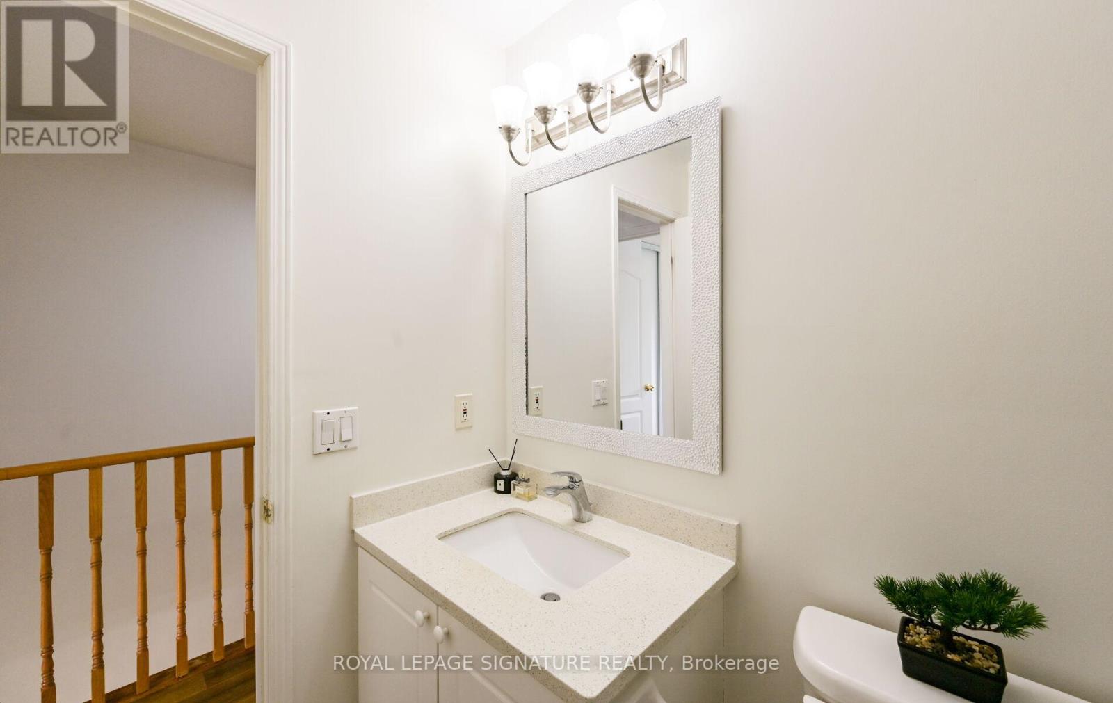 #21 3020 CEDARGLEN GATE - 26