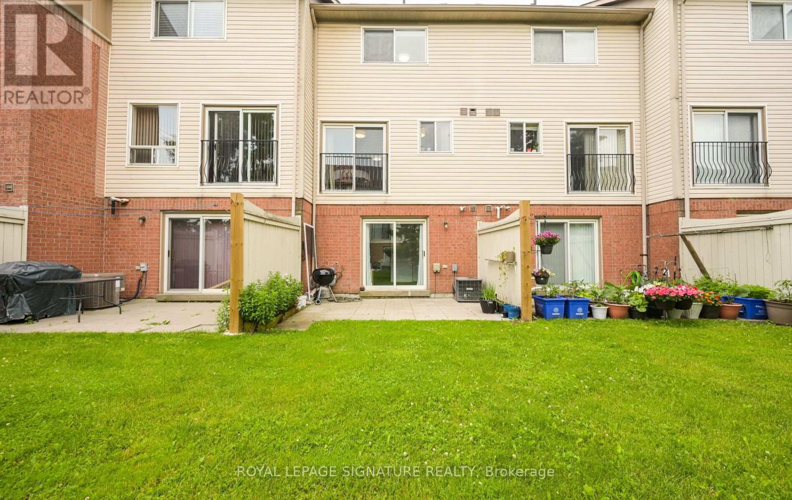 #21 3020 CEDARGLEN GATE - 30