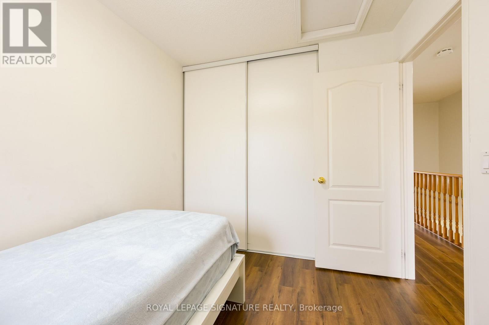 #21 3020 CEDARGLEN GATE - 23