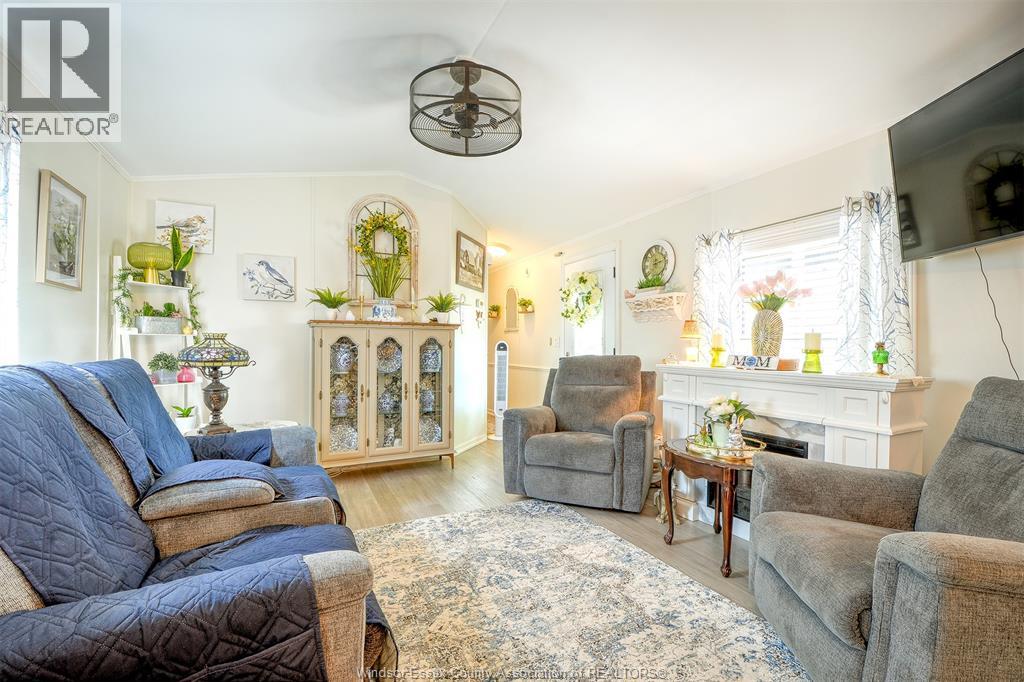 54 MALDEN HILL - 16
