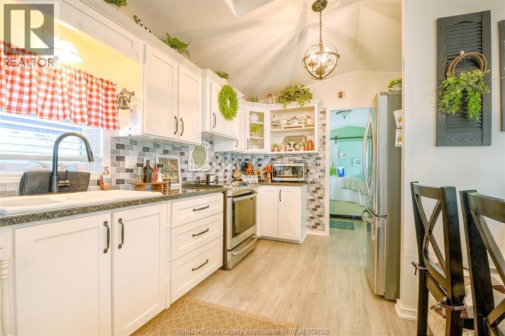 54 MALDEN HILL - 19