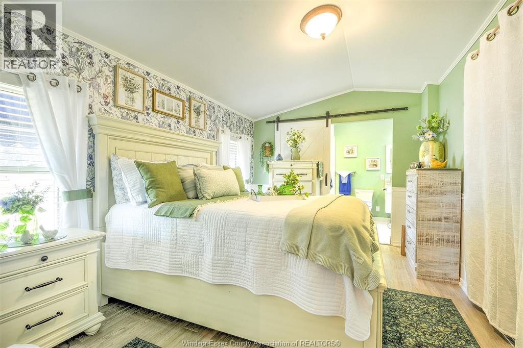 54 MALDEN HILL - 21