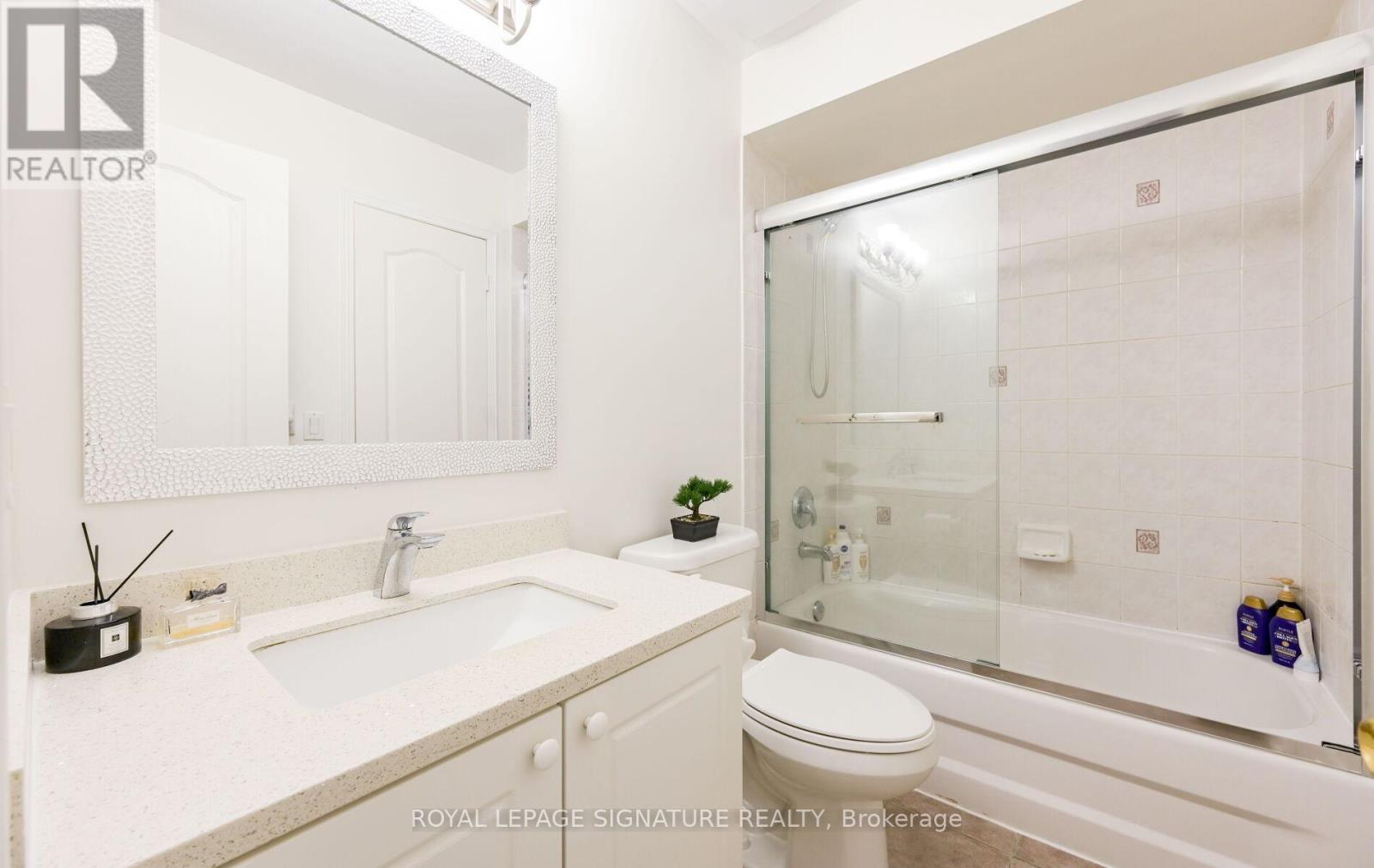#21 3020 CEDARGLEN GATE - 25