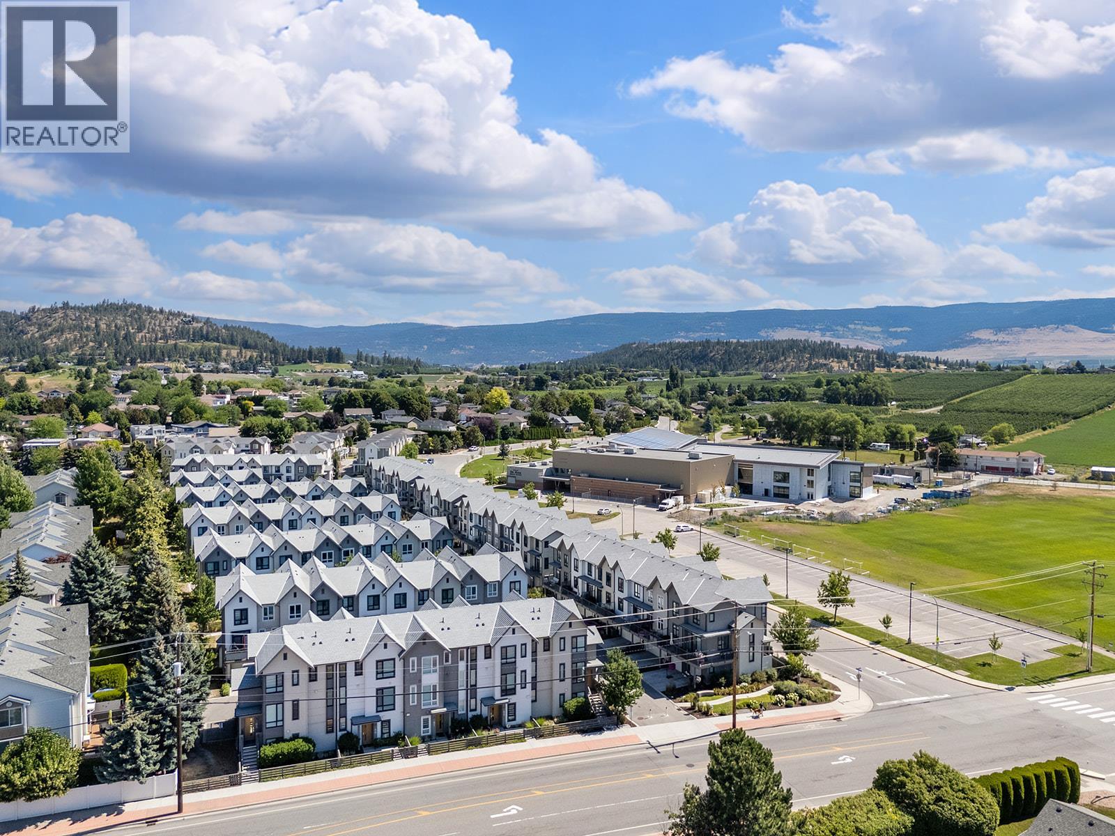 #18 170 Celano Crescent - 16