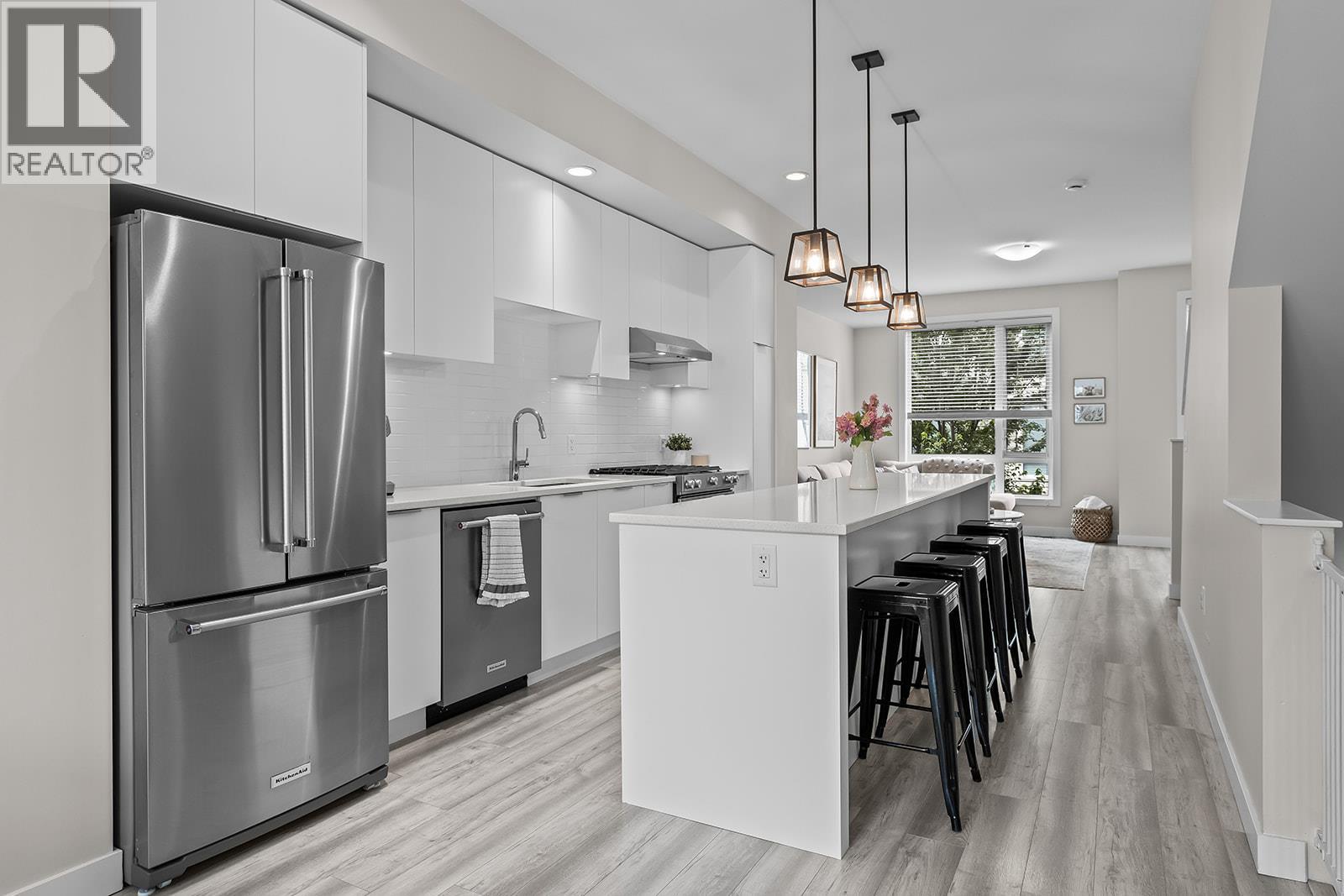 #18 170 Celano Crescent - 19