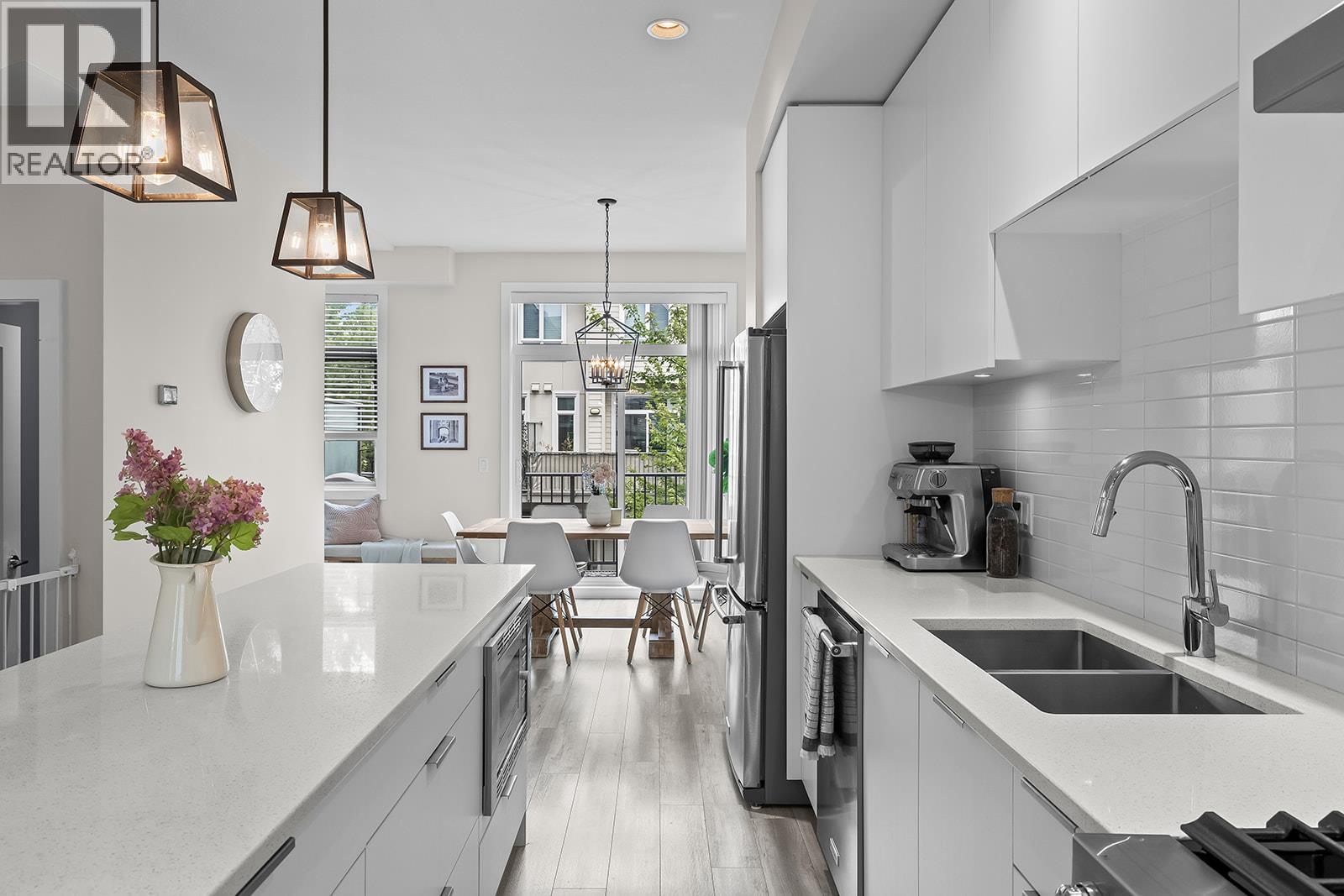 #18 170 Celano Crescent - 26
