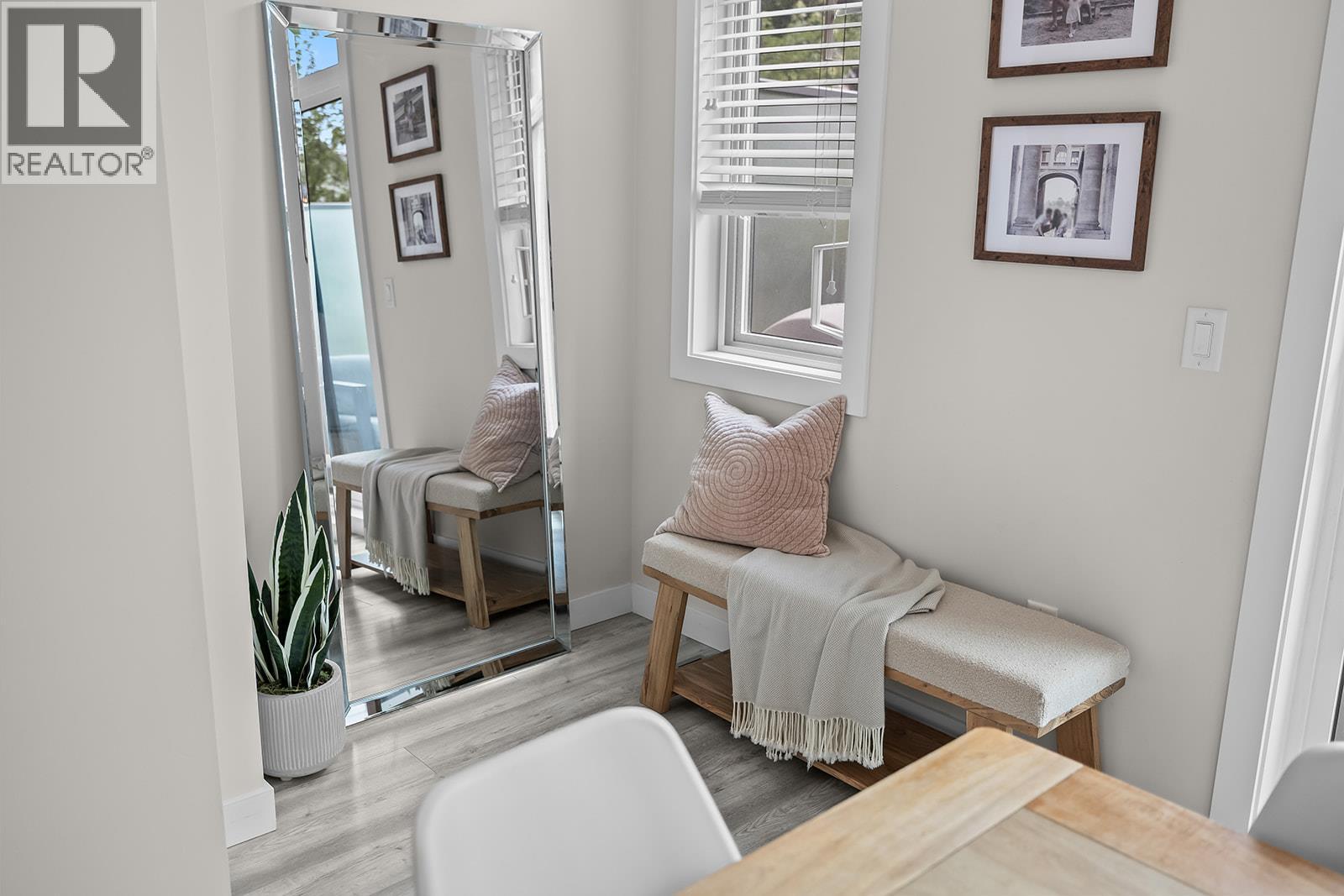 #18 170 Celano Crescent - 30