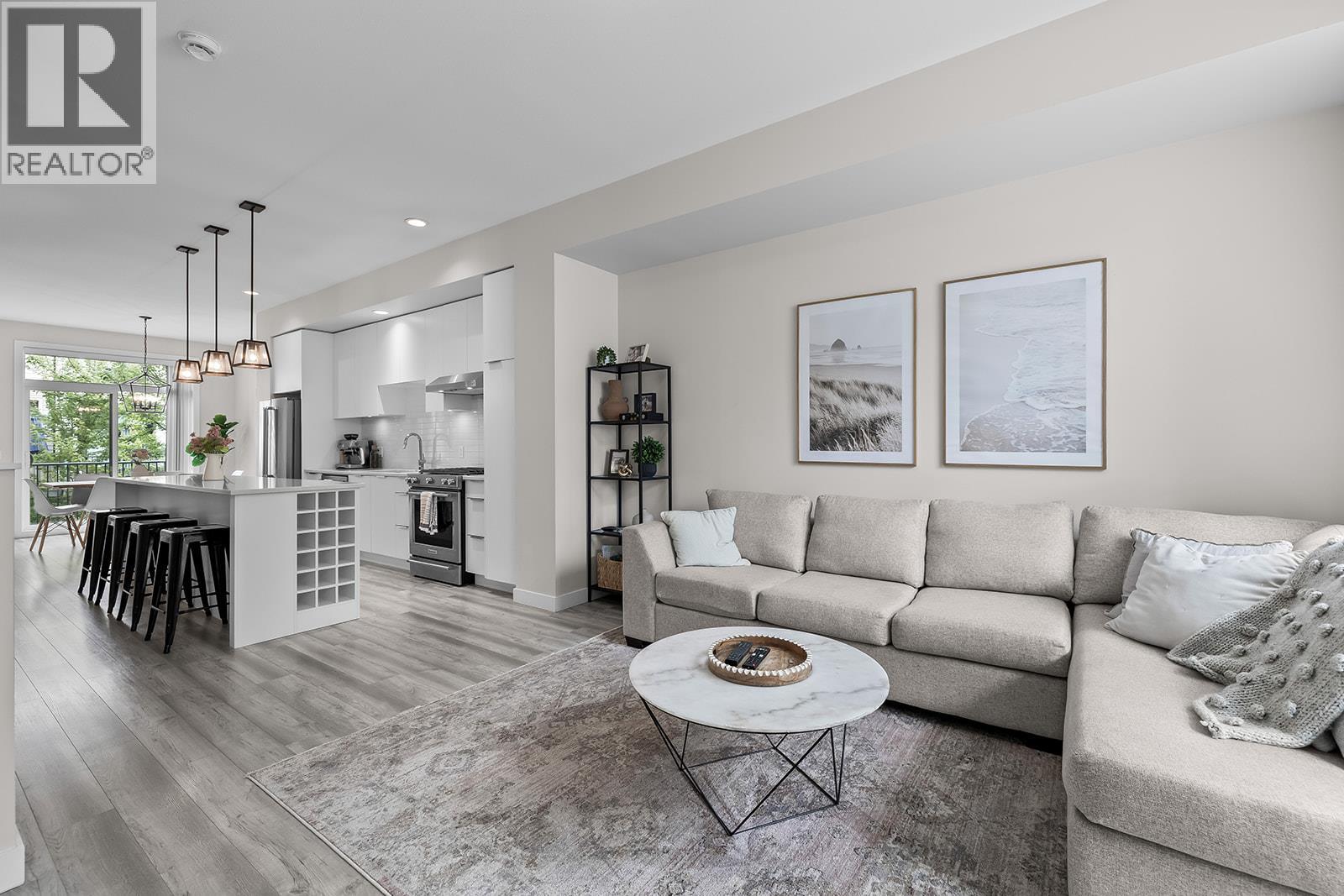 #18 170 Celano Crescent - 36