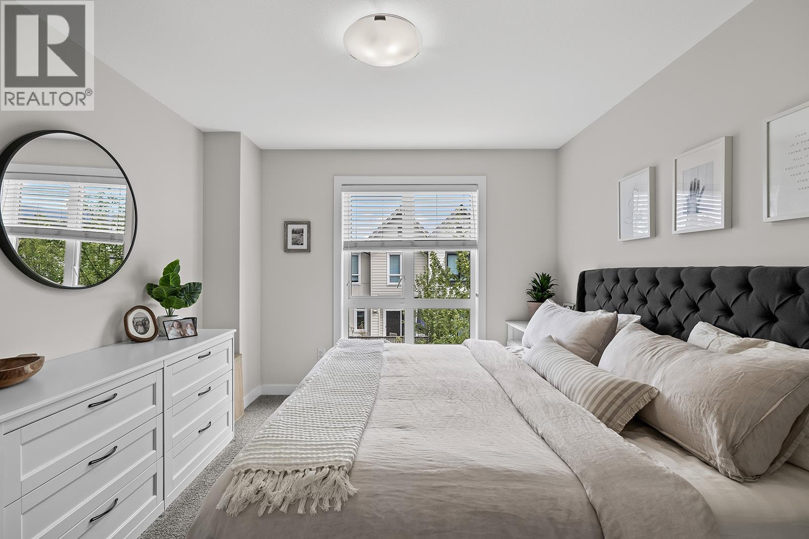 #18 170 Celano Crescent - 43