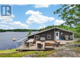 Living room - 101 Healey Lake Water, The Archipelago, ON P0C1H0 Photo 7