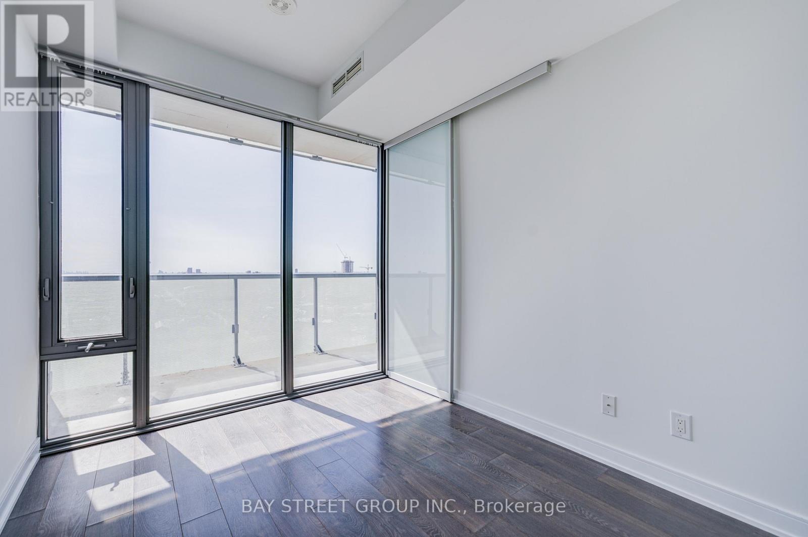 #2706 57 ST. JOSEPH STREET - Image 20