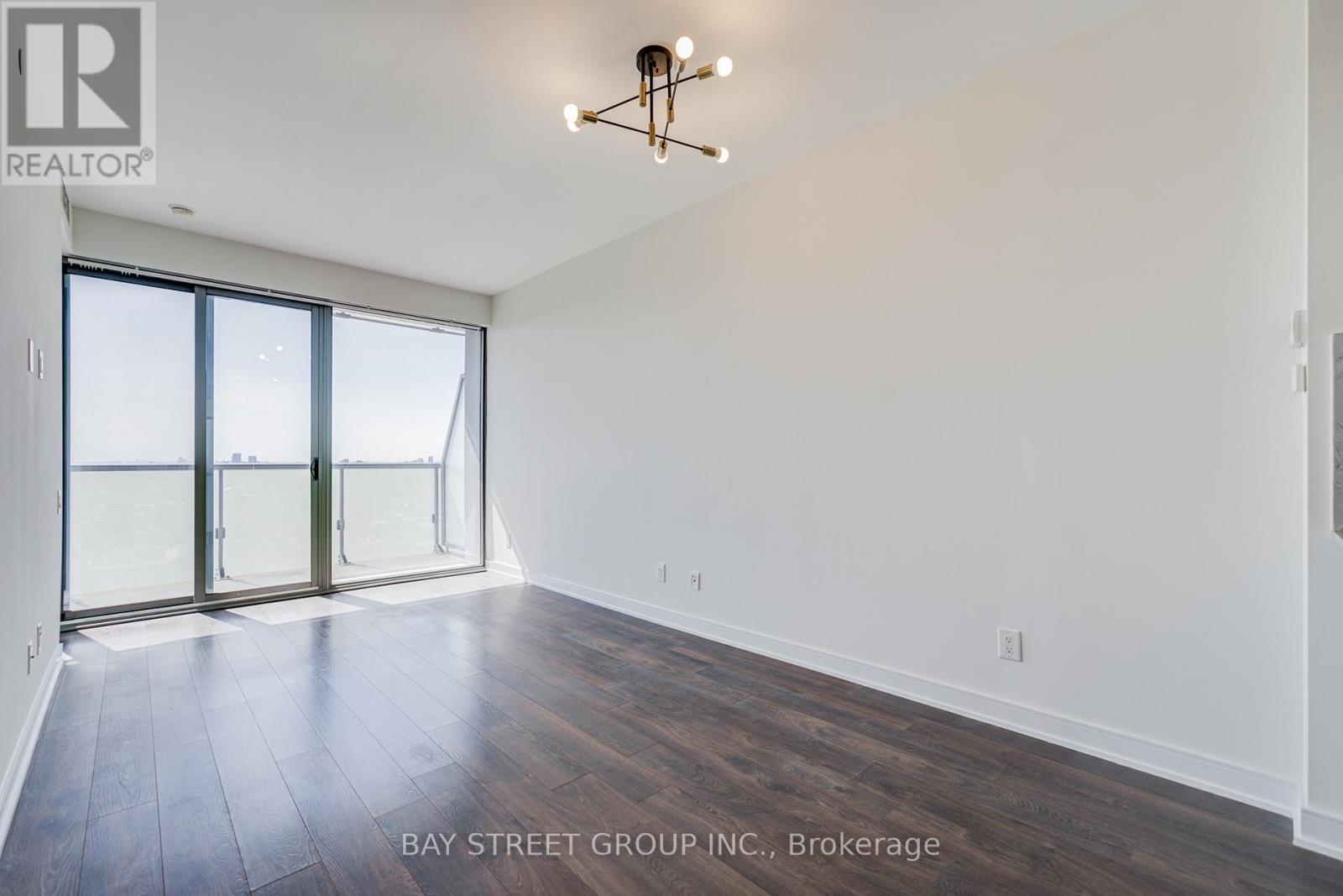 #2706 57 ST. JOSEPH STREET - Image 8