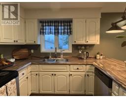5 Alder Avenue thumbnail 16