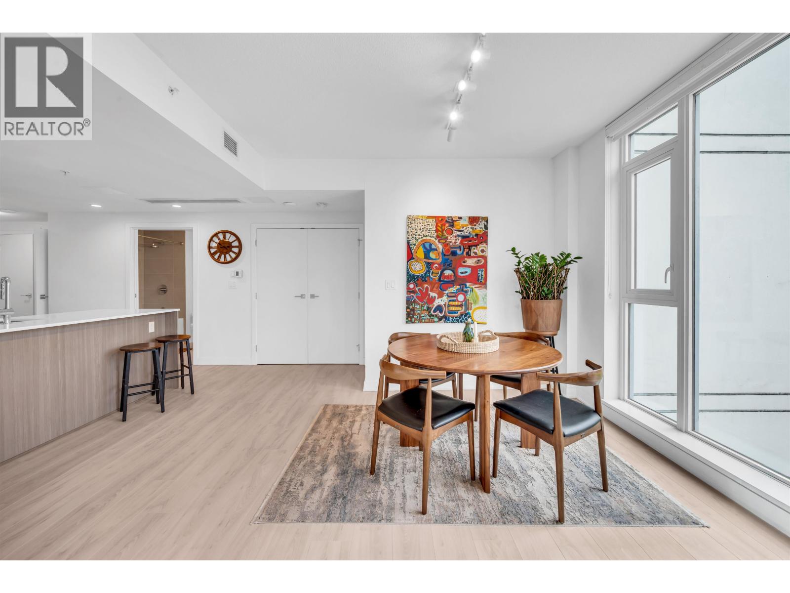 501 1471 HUNTER STREET, North Vancouver