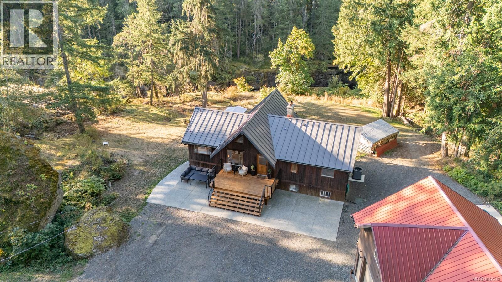 995 Nanaimo River Rd - 6