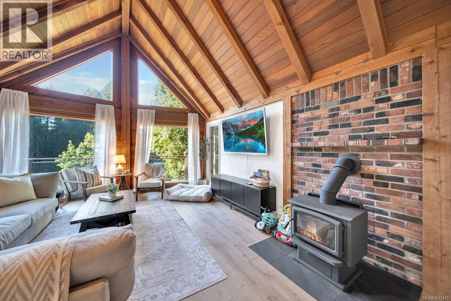 995 Nanaimo River Rd - 7