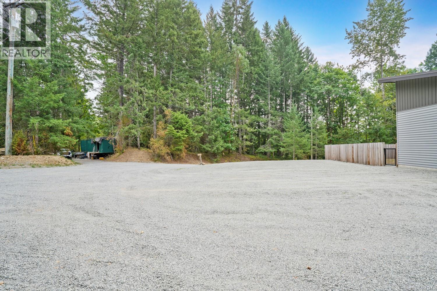 995 Nanaimo River Rd - 40