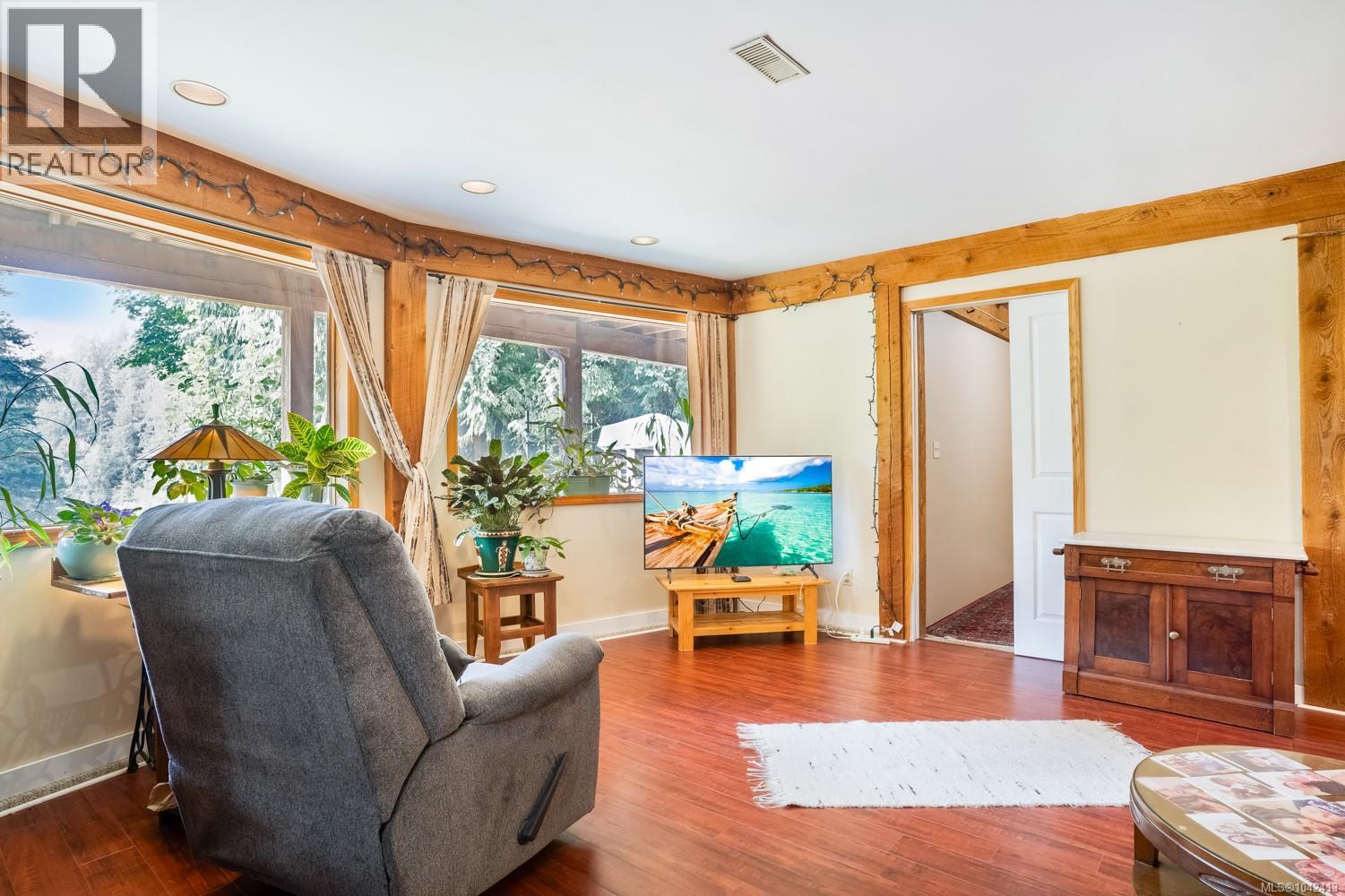 995 Nanaimo River Rd - 68