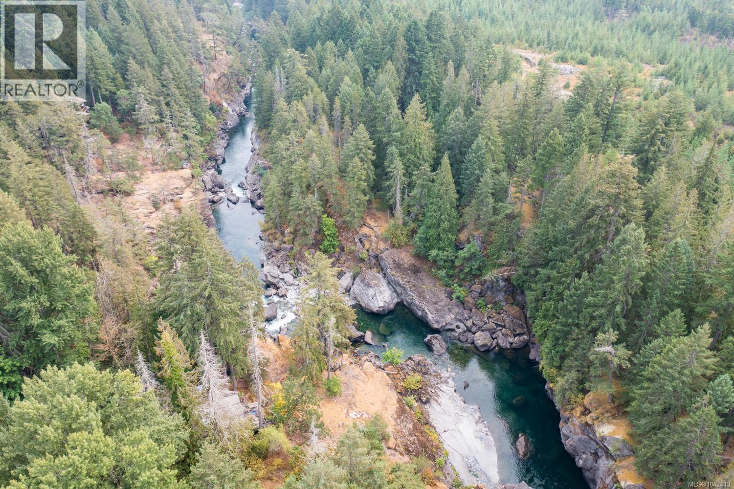 995 Nanaimo River Rd - 74