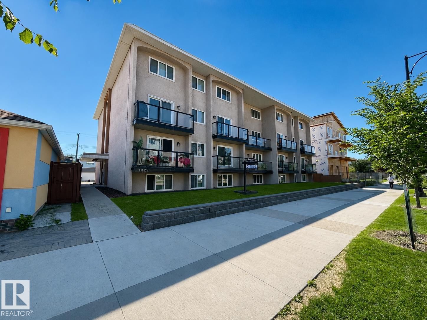 #205 11429 124 ST NW - 2