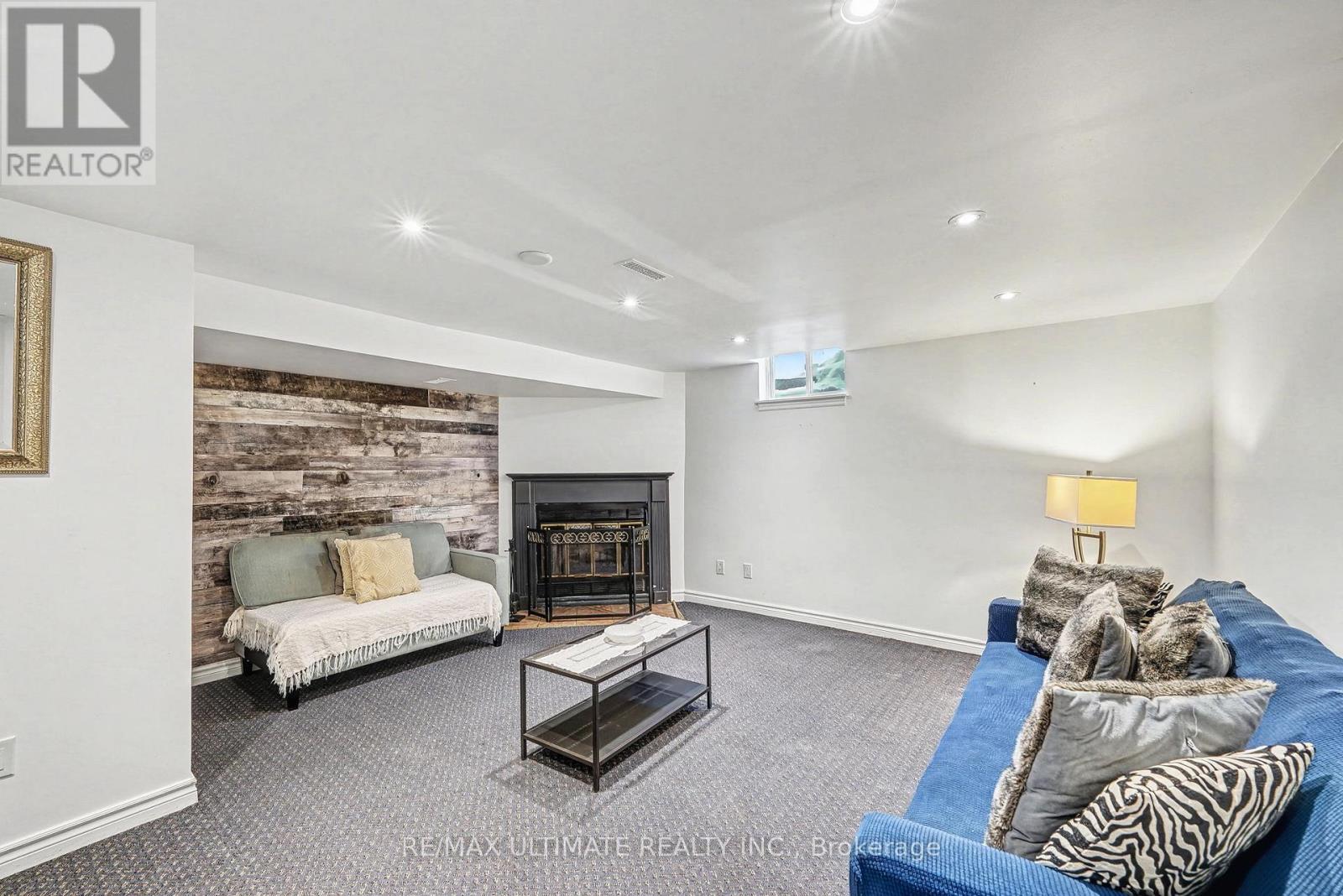 29 KIPLING CRESCENT - 22