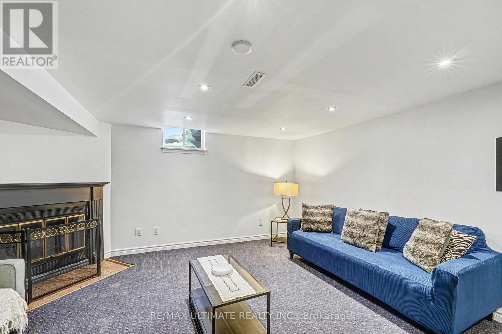 29 KIPLING CRESCENT - 23
