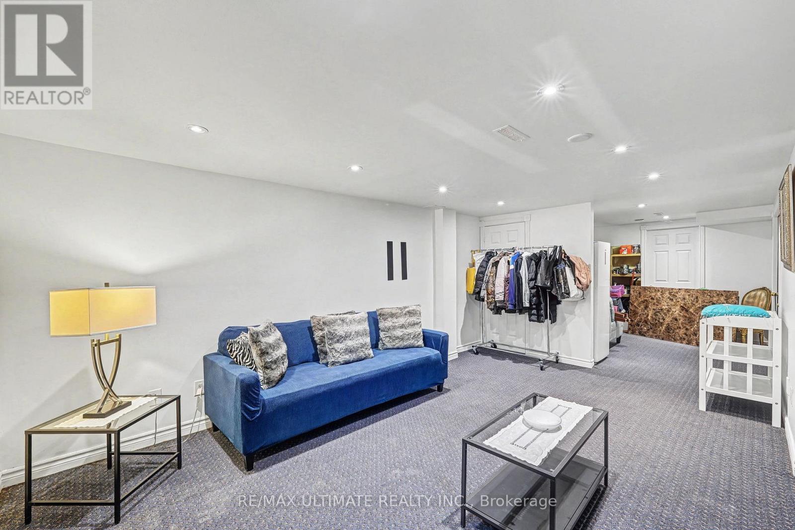 29 KIPLING CRESCENT - 24