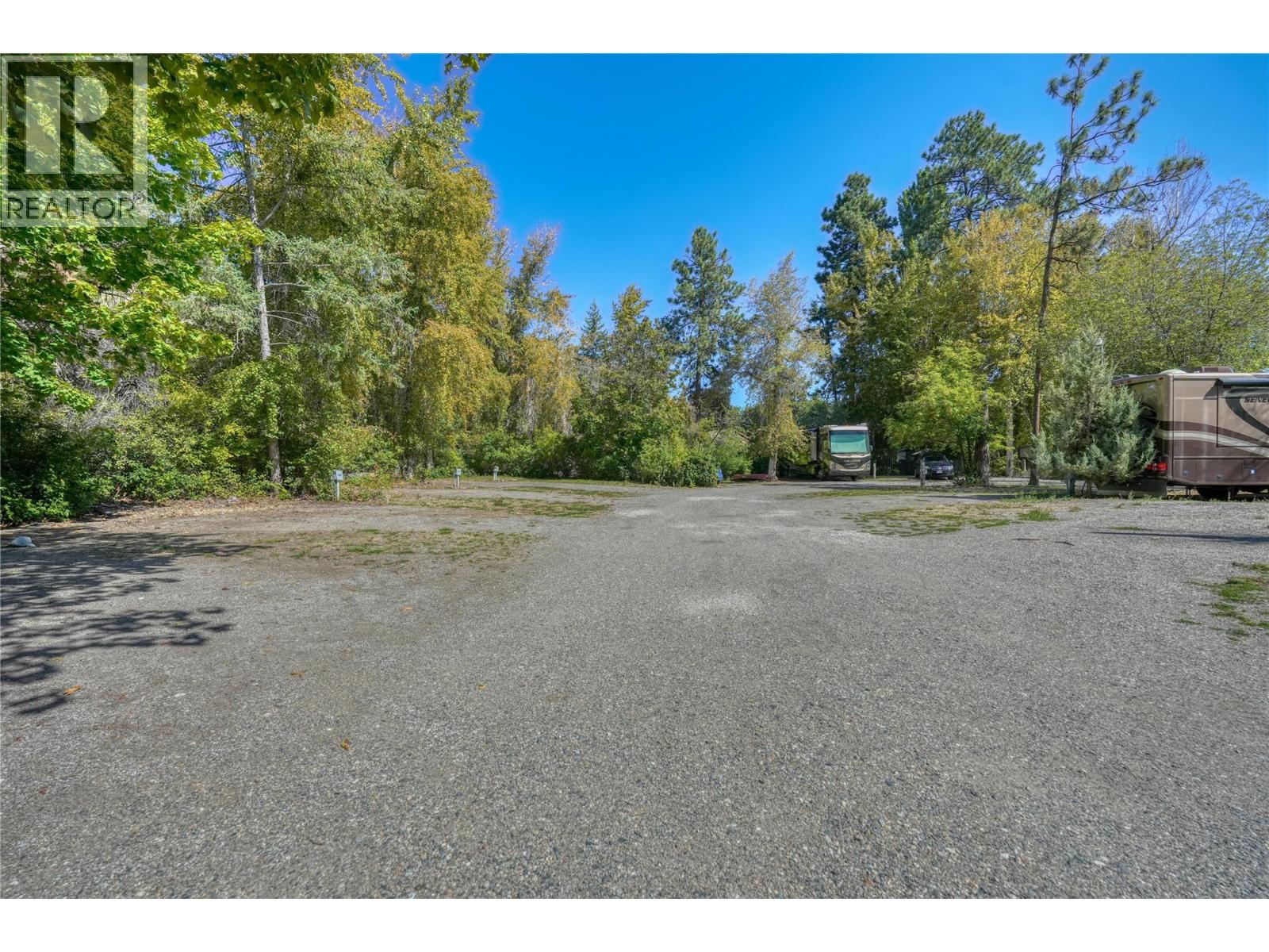 3960 Beach Avenue, Peachland