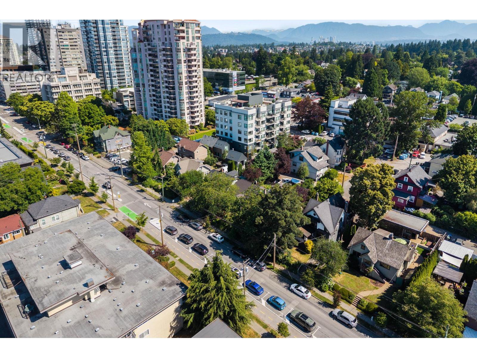 415 SEVENTH STREET, New Westminster