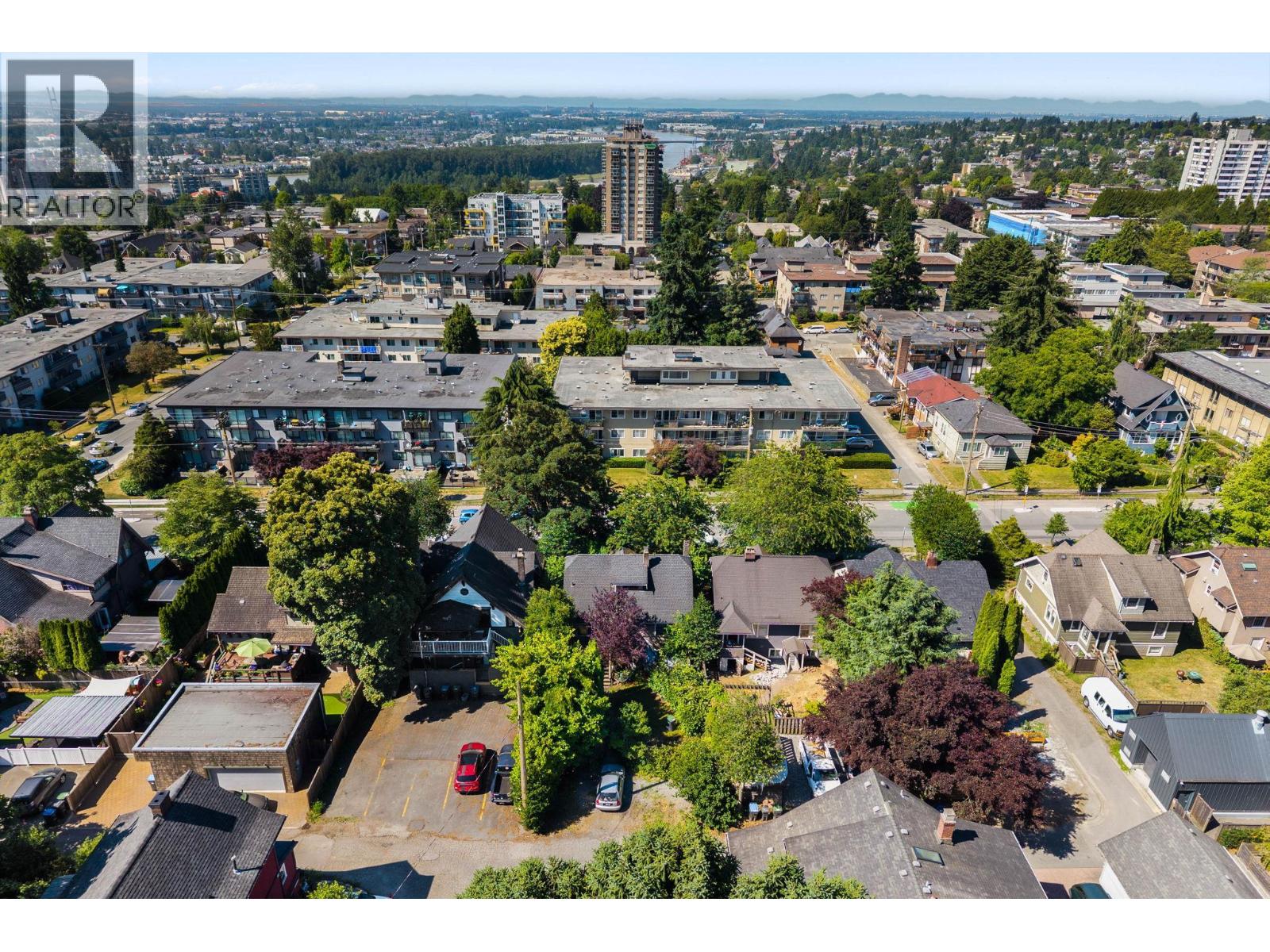 415 SEVENTH STREET, New Westminster