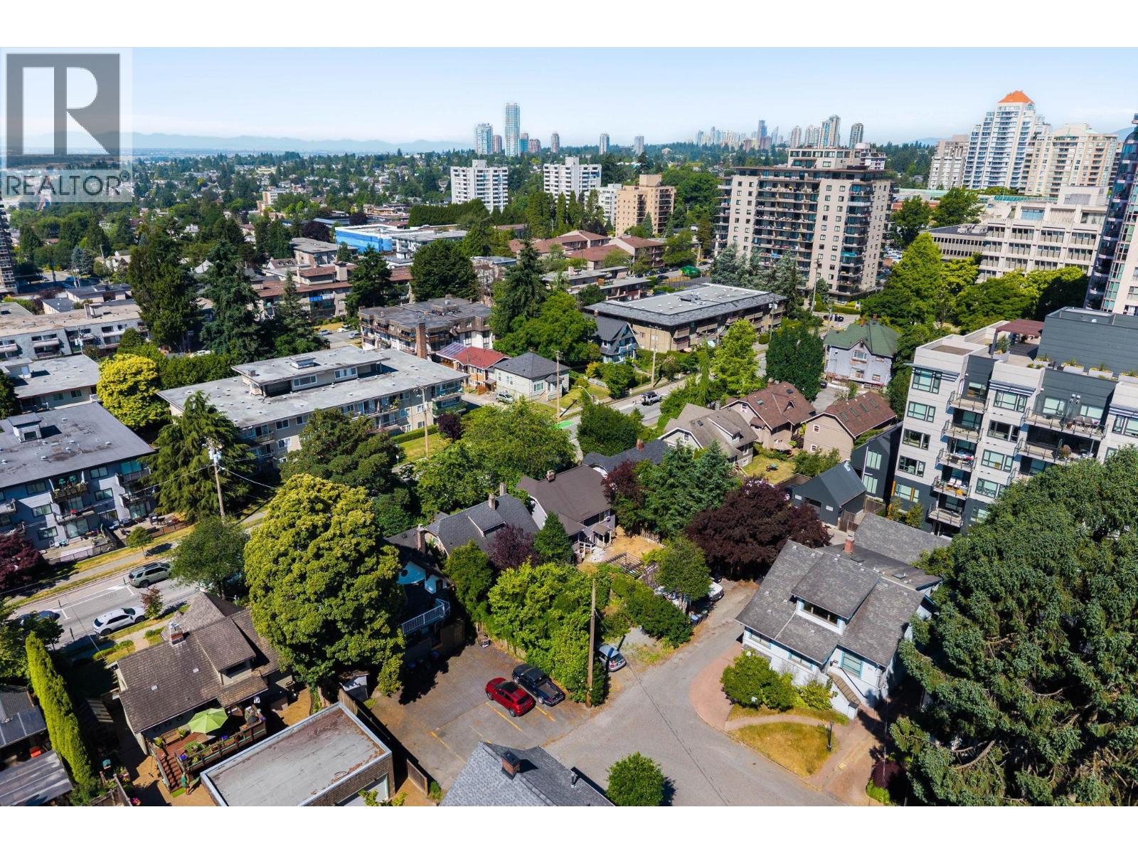 415 SEVENTH STREET, New Westminster