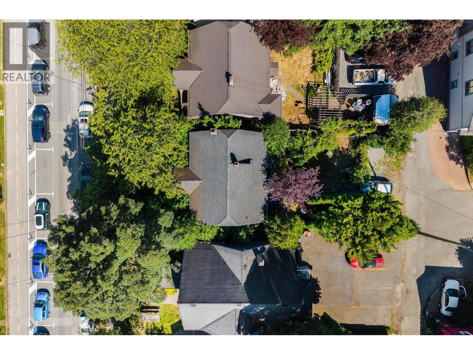 415 SEVENTH STREET, New Westminster