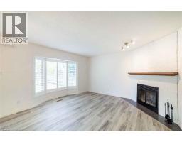 2pc Bathroom - 19 Beachgrove Crescent, Hamilton, ON L8J2N8 Photo 11
