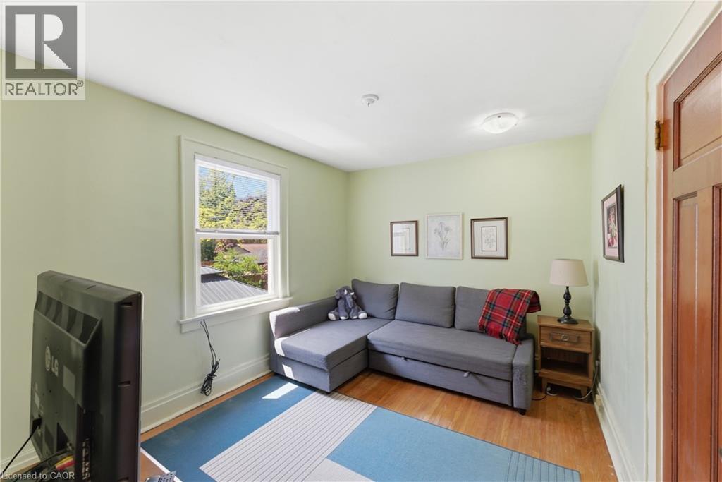 15 1/2 WOLSELEY Avenue - Image 13