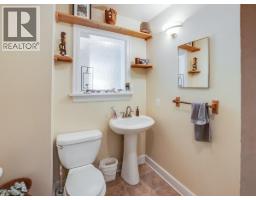 5875 Slocan River Road, Winlaw, BC V0G2J0 Photo 34