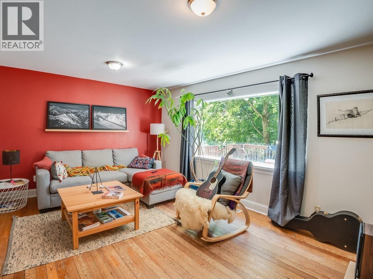 5875 SLOCAN RIVER Road - 29