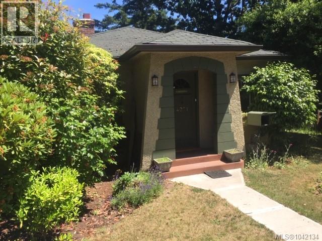  4071 Cedar Hill Road, Saanich