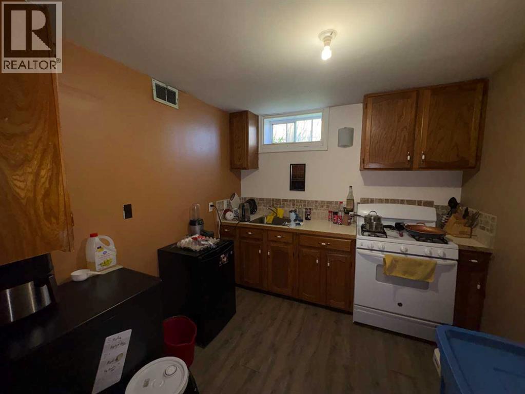 4831 52 Street — photo 21