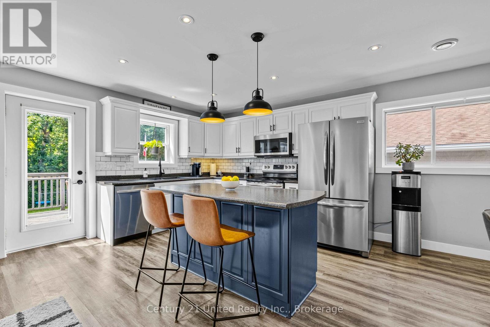 31 RIVER STREET - 18