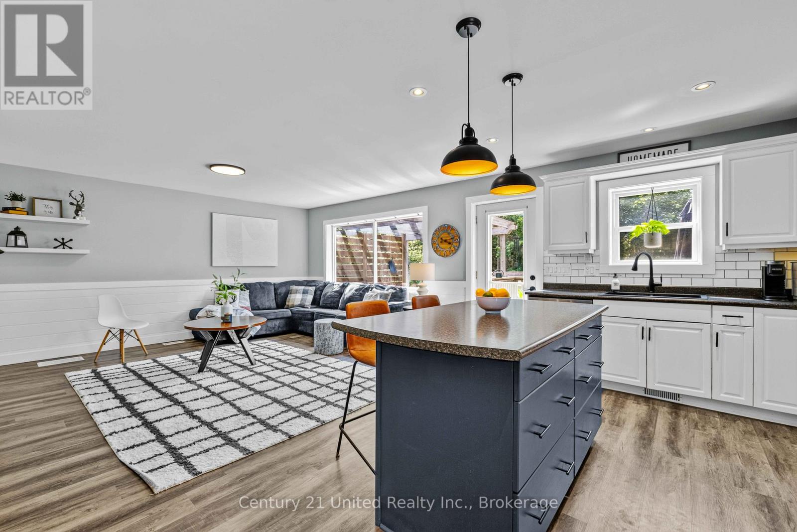 31 RIVER STREET - 22