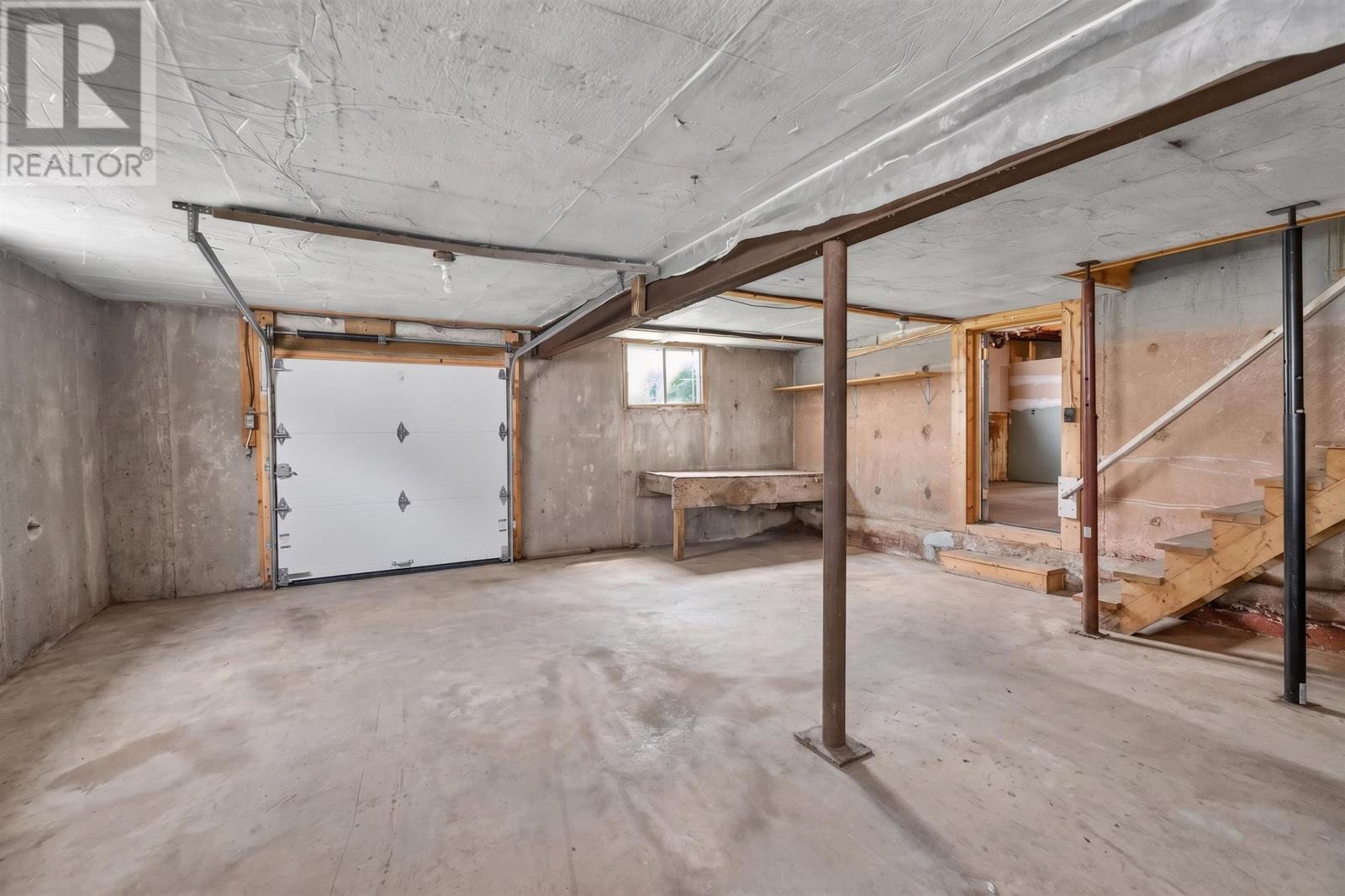 4 MacLean Avenue - Image 31