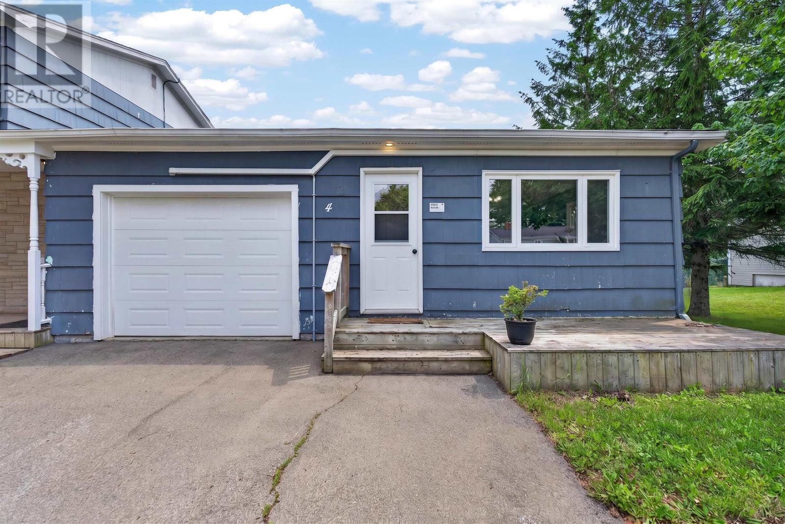 4 MacLean Avenue - Image 34