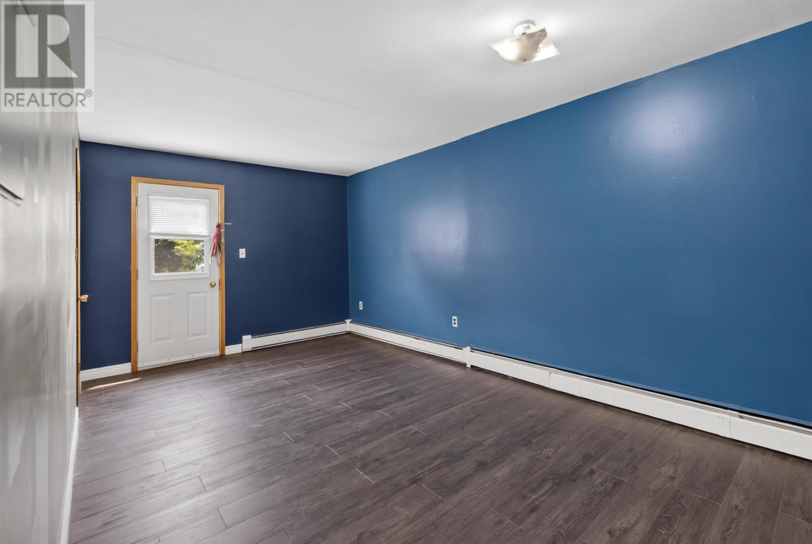 4 MacLean Avenue - Image 38