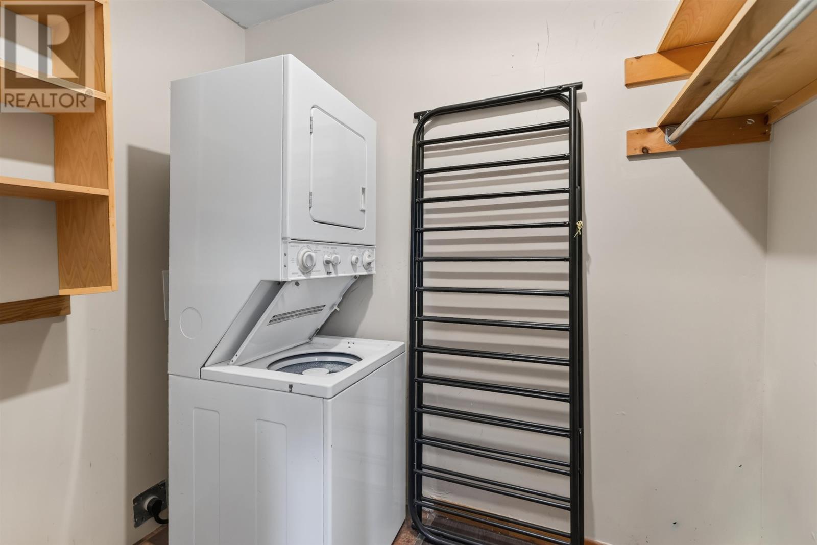 4 MacLean Avenue - Image 39