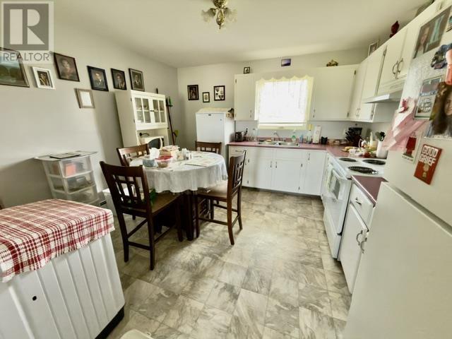 446 Maddix Crescent - 10