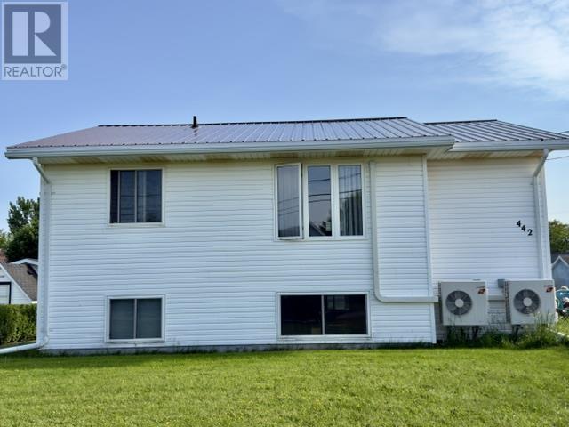 442 Maddix Crescent - 1