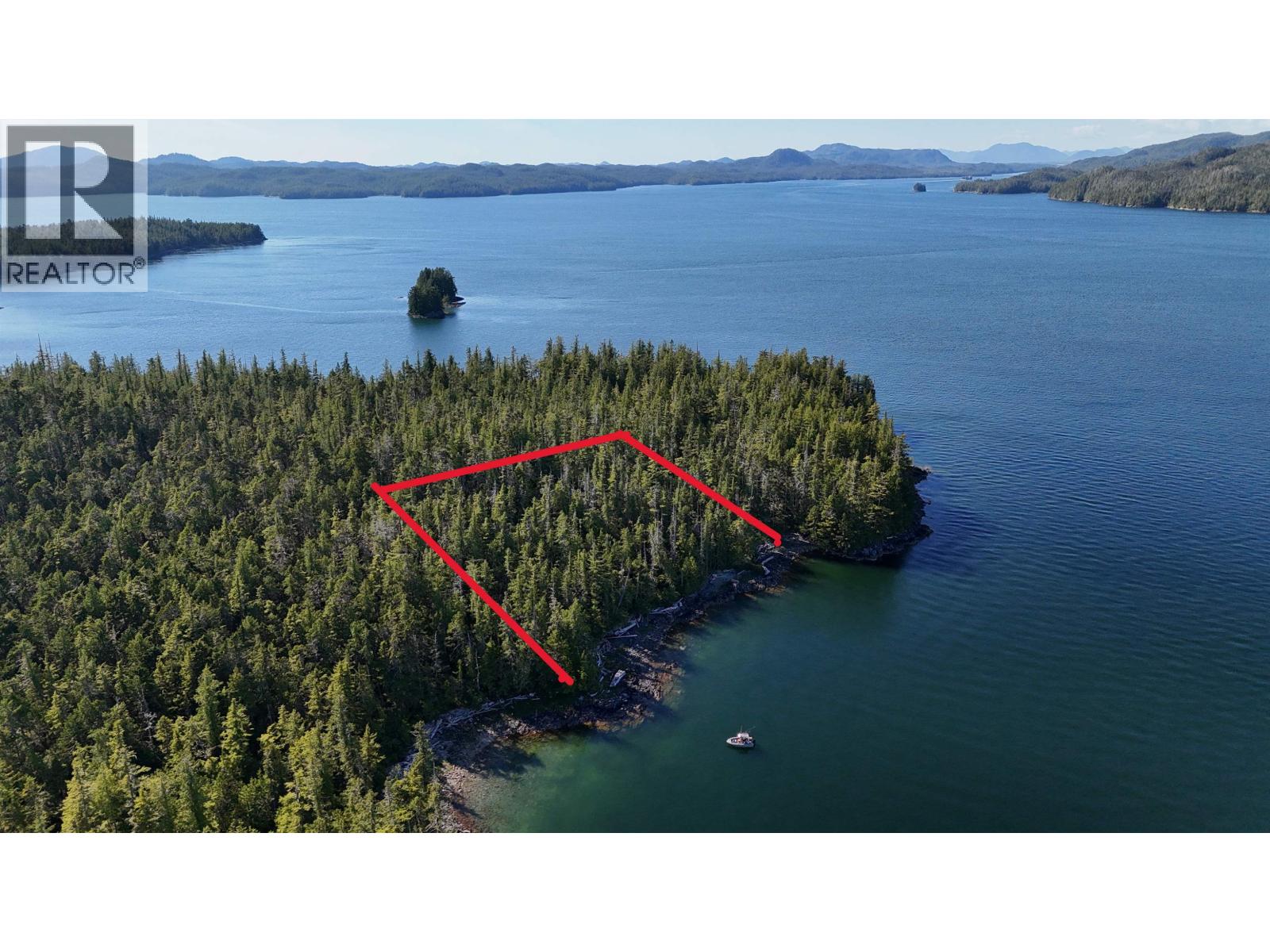 LOT 6 BELLA LUNA ISLAND, Bella Coola — photo 3