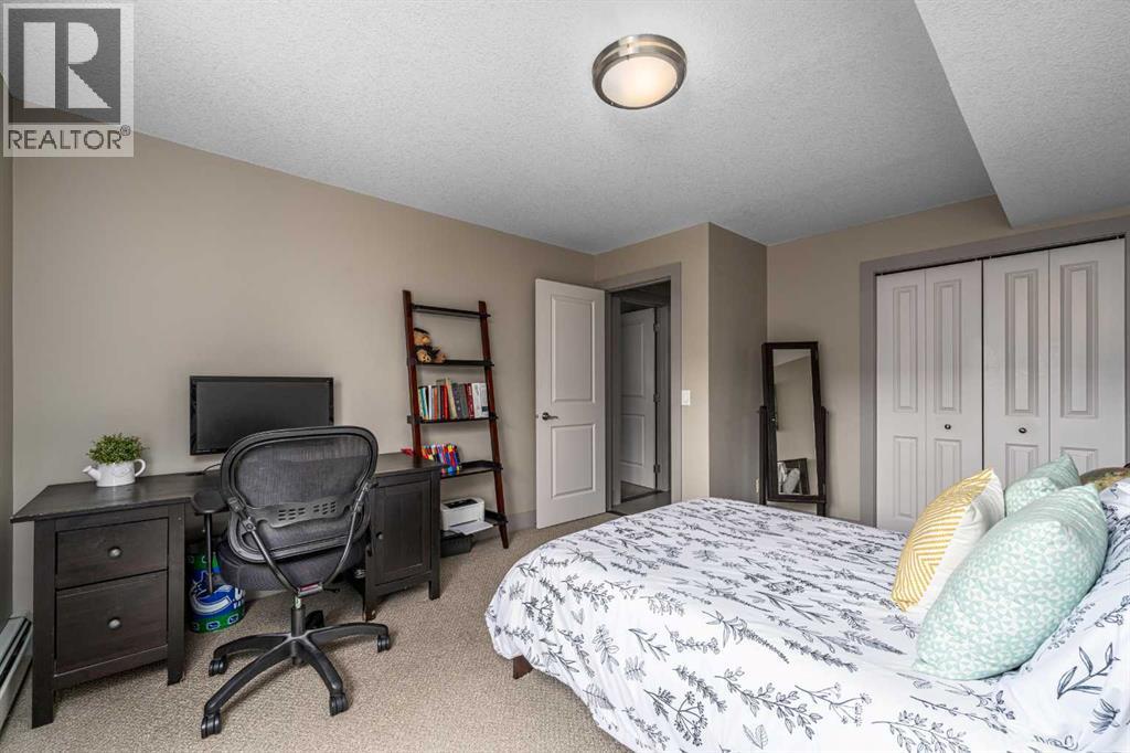 201, 1422 Centre A Street NE — photo 19