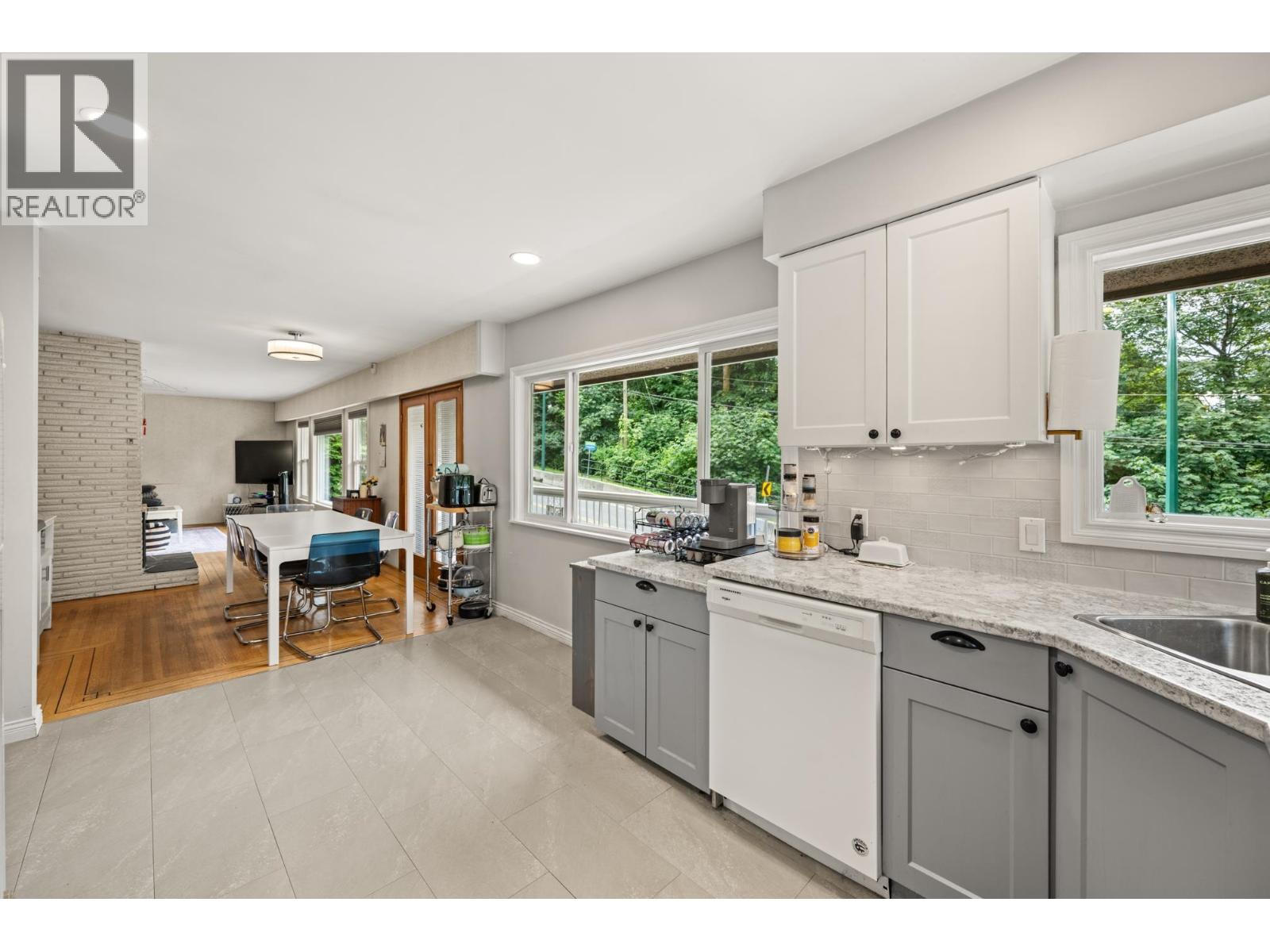 4 Bed, 2 Bath House for Sale in Coquitlam – 1001 GATENSBURY STREET, Coquitlam – MLS# R3142809 - Image 7