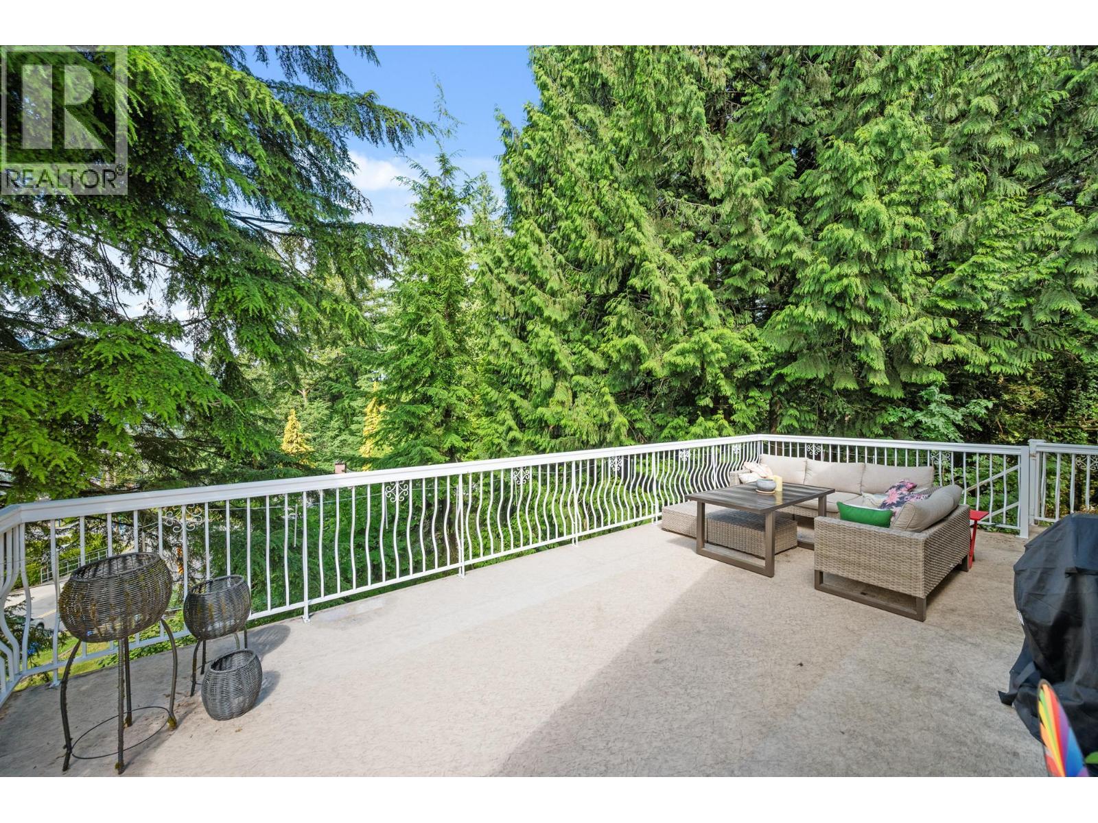 4 Bed, 2 Bath House for Sale in Coquitlam – 1001 GATENSBURY STREET, Coquitlam – MLS# R3142809 - Image 33